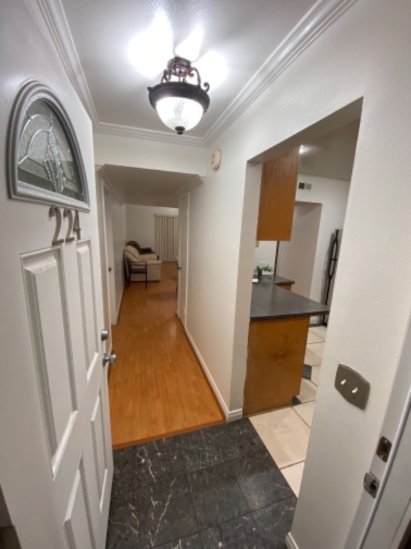 Porter Ranch Condo: 10331 Lindley Ave.