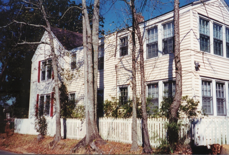 Mobile Multiplex: 1677 Government St