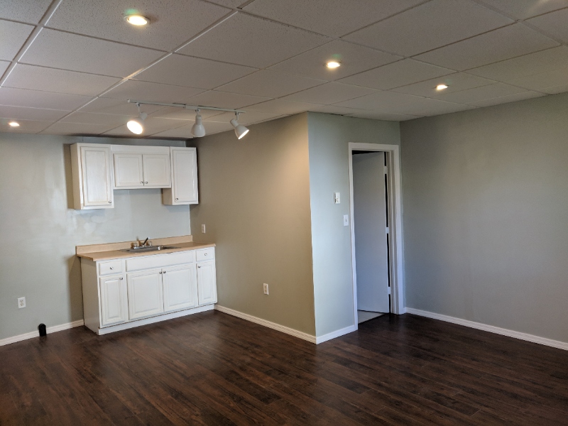 Exeter Apartment: 1172 Wyoming Ave