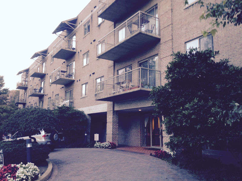 Arlington Apartment: 1160 N Quincy St