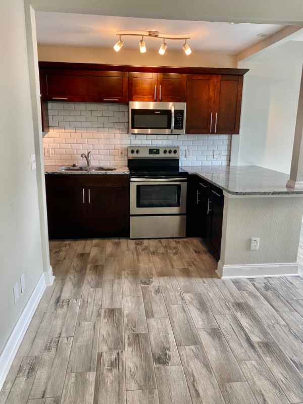 Tampa Apartment: 115 S Lois Ave #207