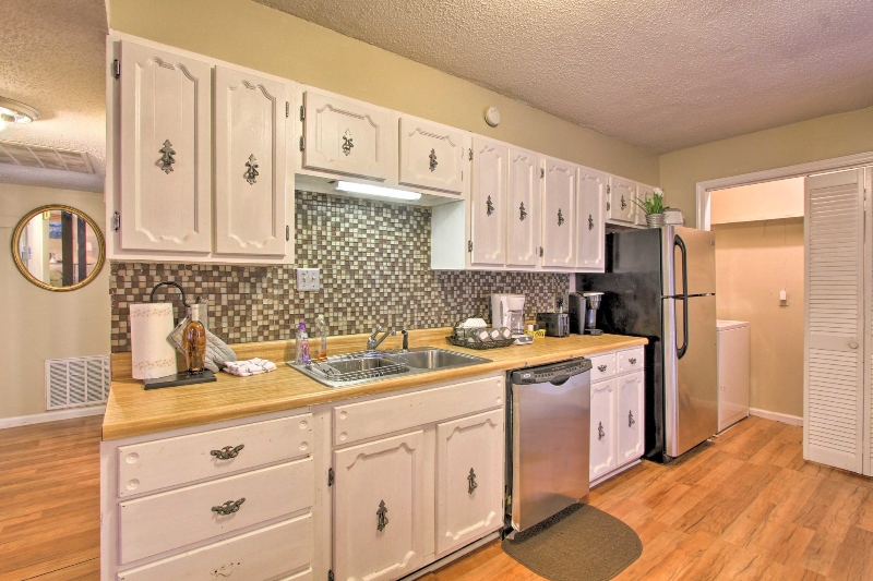 Troy House: 510 Trojan Way