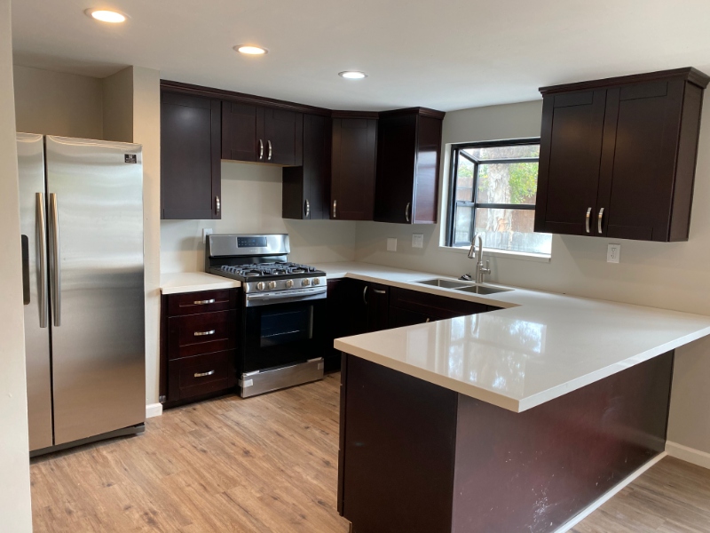 Oceanside House: 1806 Soto Street