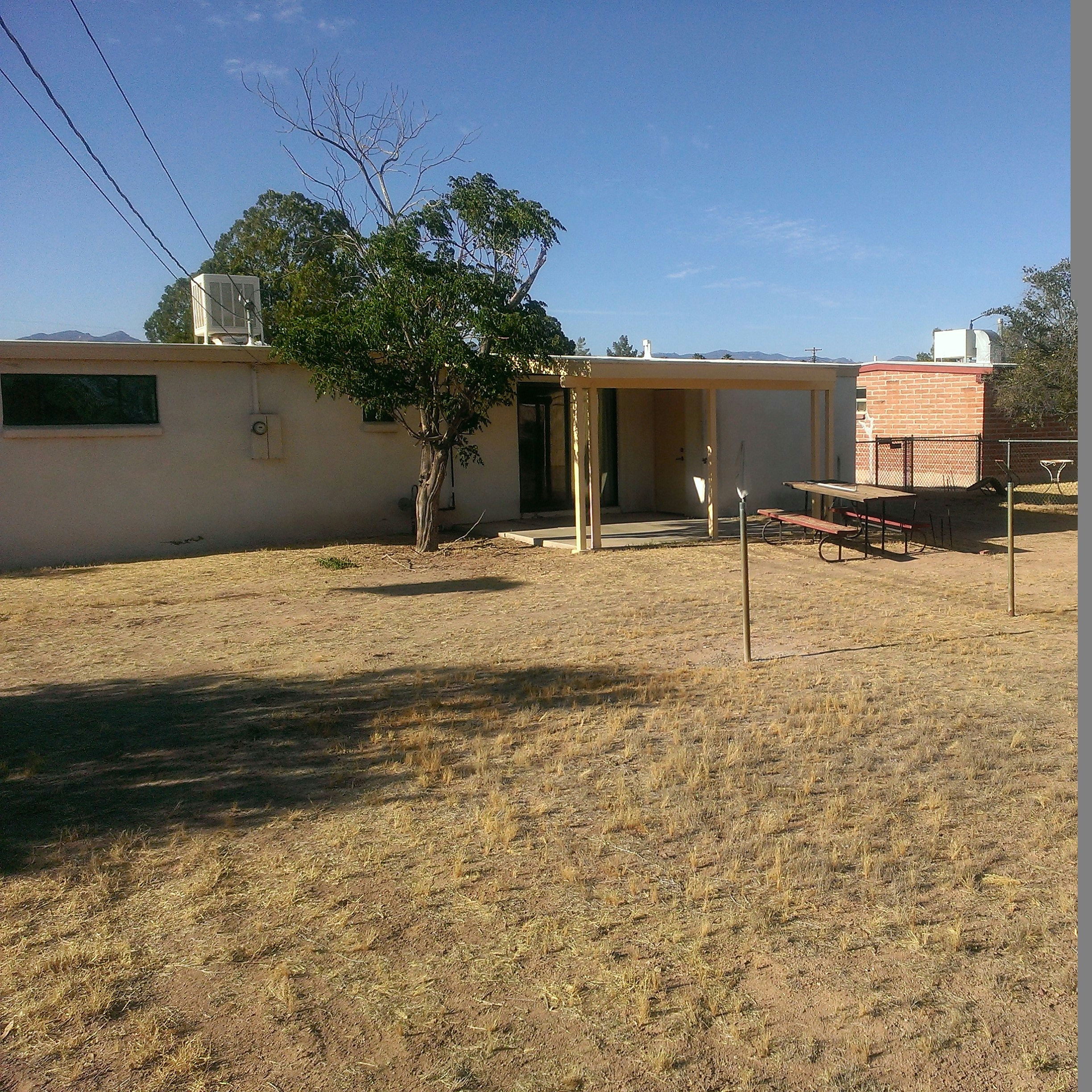 Owner financing / lease option home 3 BR 1.5 bath - This is an opportunity to own your own home in a quiet neighborhood with seller financing / lease option available