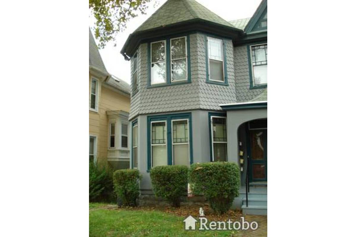 Hagerstown Apartment: 231 A South Prospect St