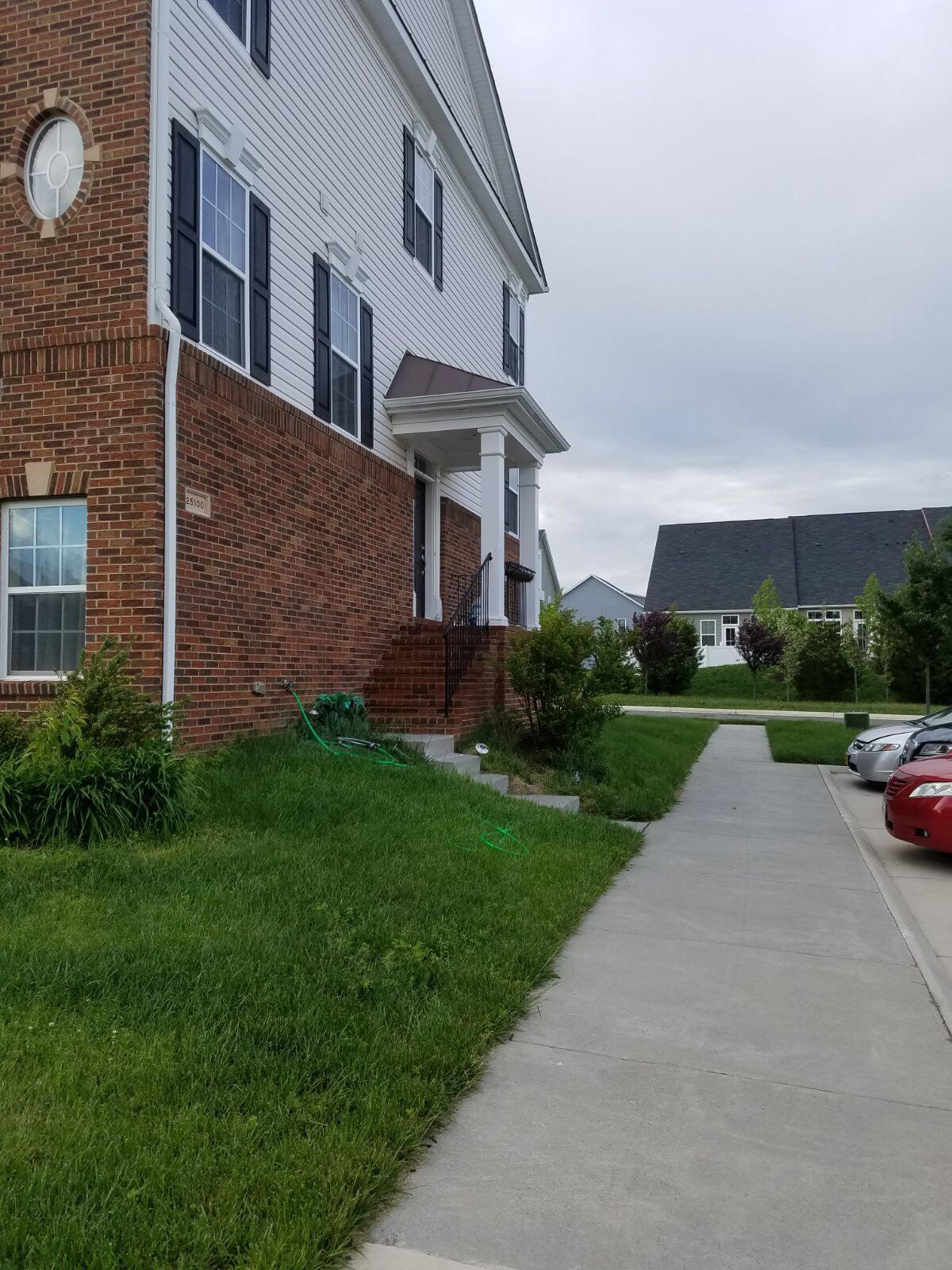 Aldie Townhome: 25100 croxley green sq