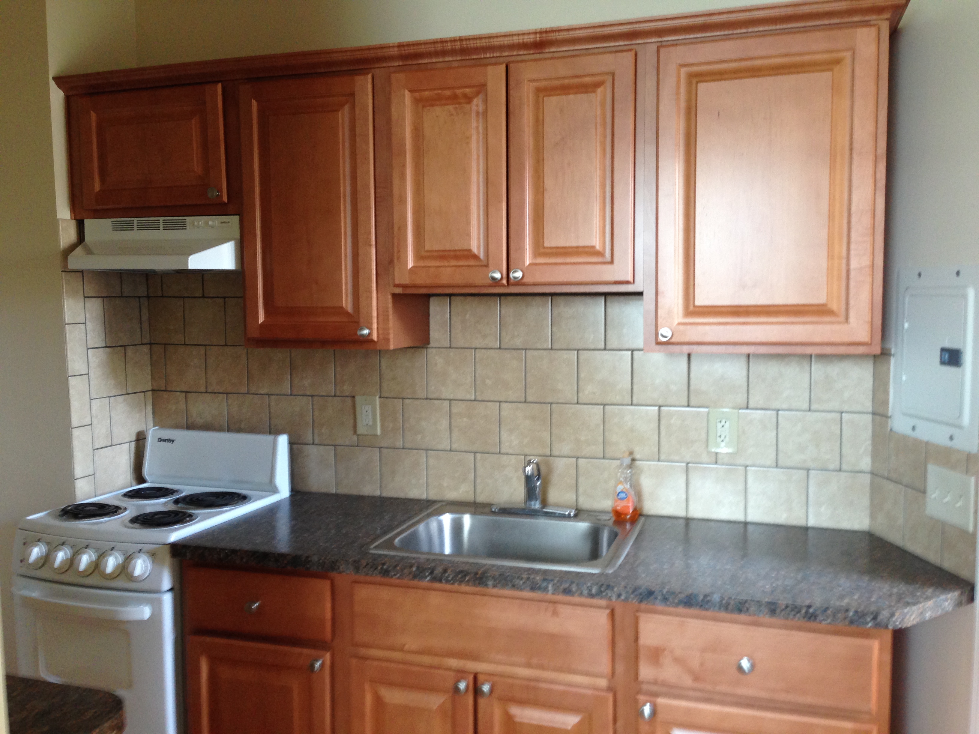 Jenkintown Apartment: 266 Shelmire St