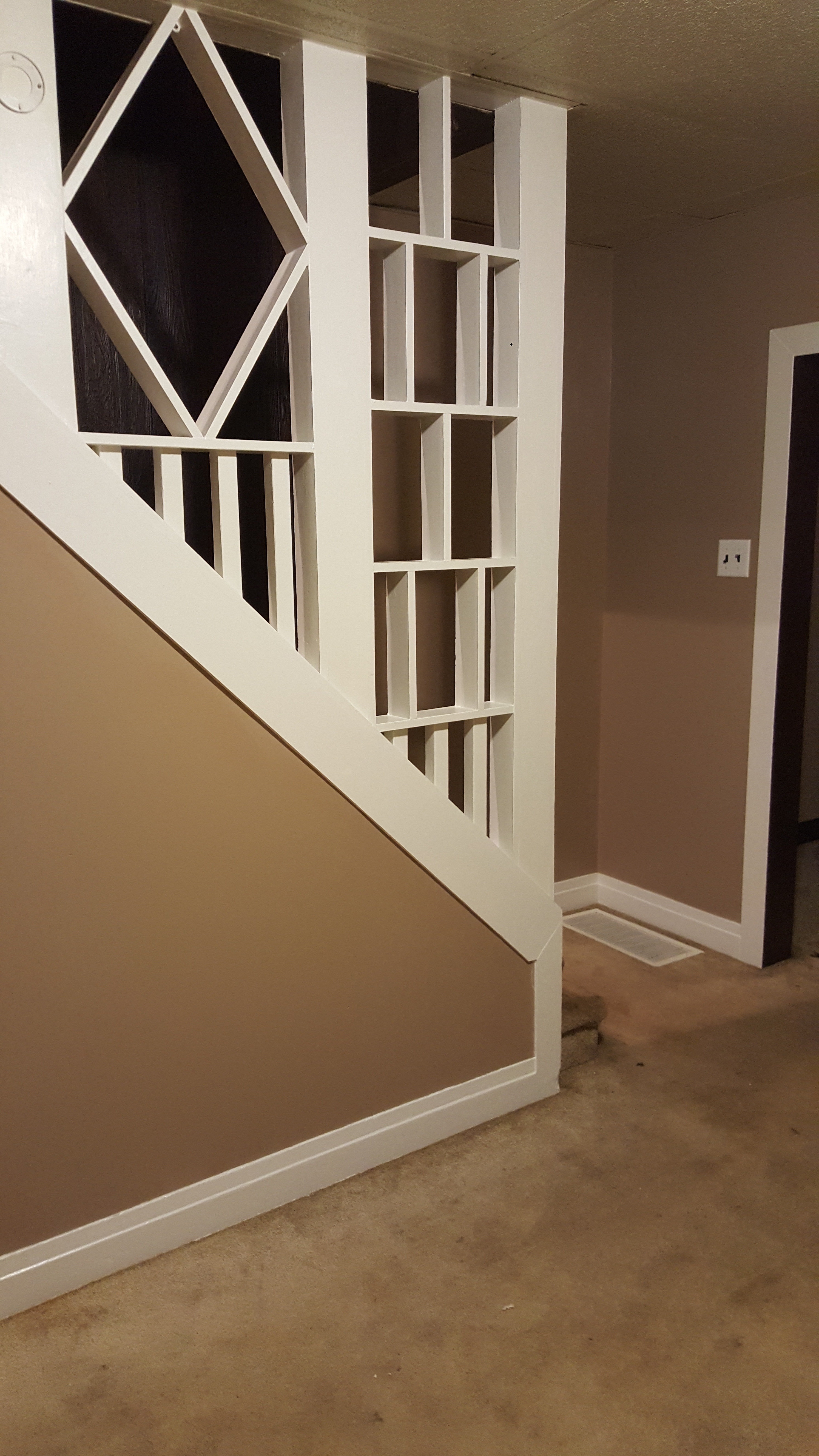 Lebanon House: 430 New St