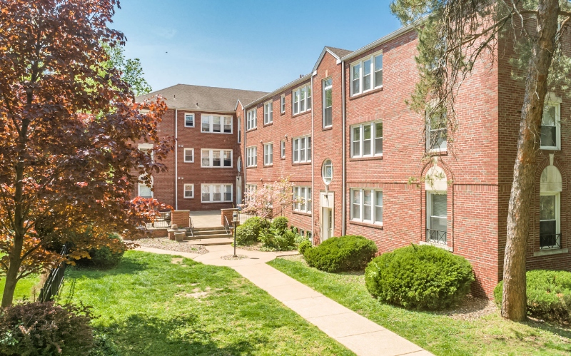 Saint Louis Apartment: 7508 Cromwell Dr