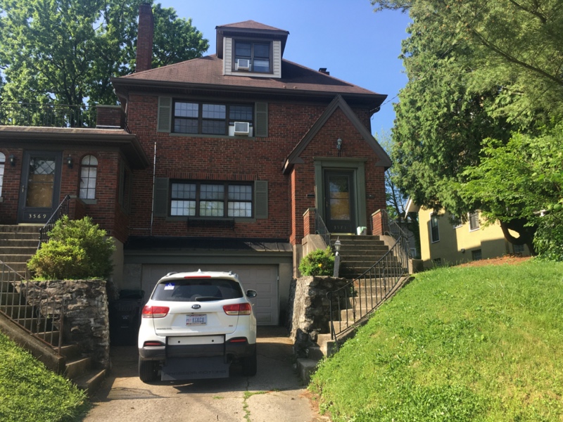 Cincinnati Apartment: 3571 Erie Avenue