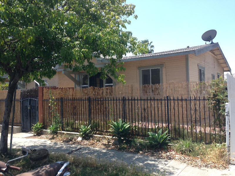 Los Angeles House: 1804 Bellevue Ave