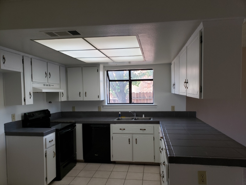 Clovis House: 1477 Hampton Way