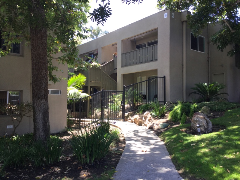Encinitas Condo: 151 W Glaucus St,