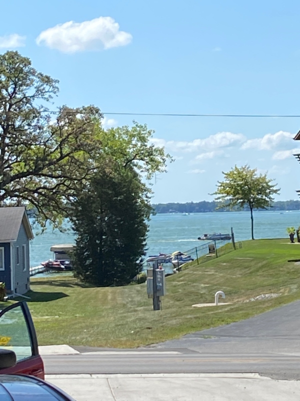 cedar lake Apartment: 8036 Lake Shore Dr.