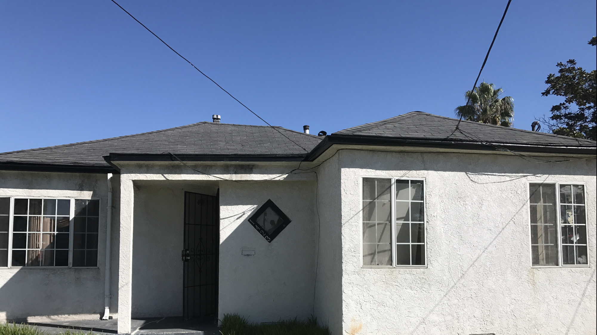 Los Angeles House: 1423 West 106th Street