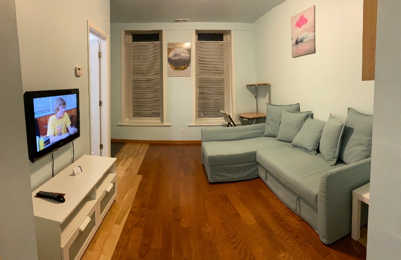 Chicago Apartment: 3122 S Wallace St