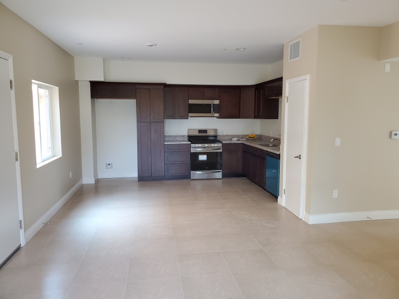 Harbor City Apartment: 1522 Lomita Blvd