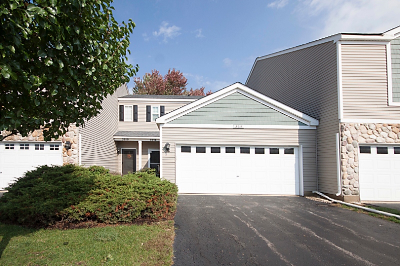 AURORA Townhome: 3916 Granite Ct