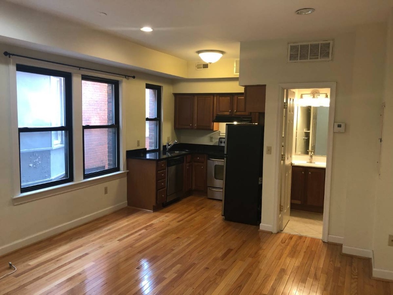 Washington Condo: 1321 Fairmont St NW