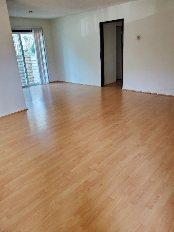 Venice Apartment: 2511 Abbot Kinney Blvd