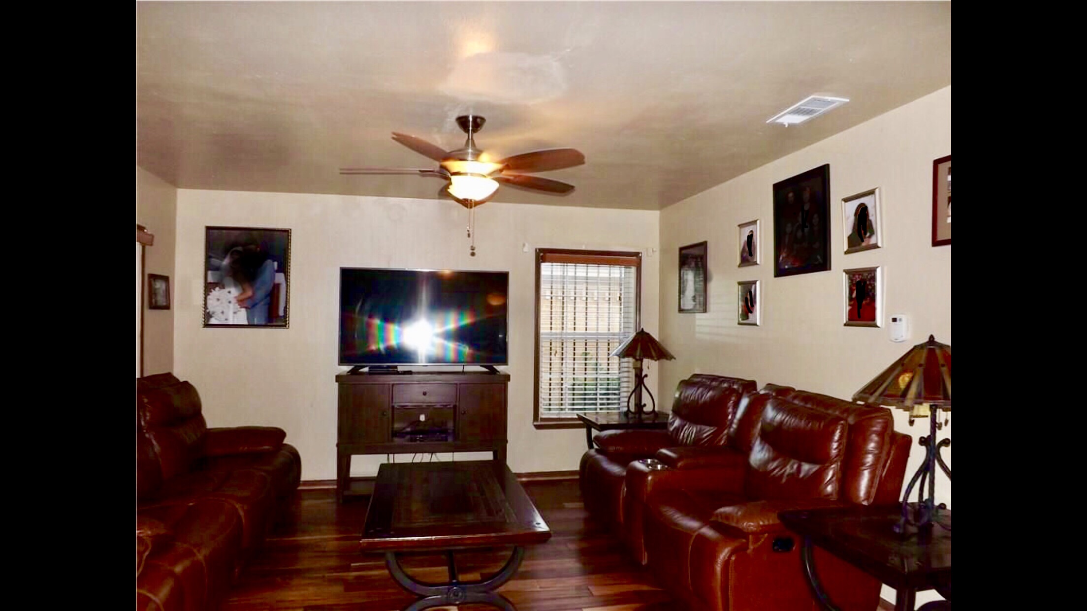 Dallas House: 1939 Gaylord Dr