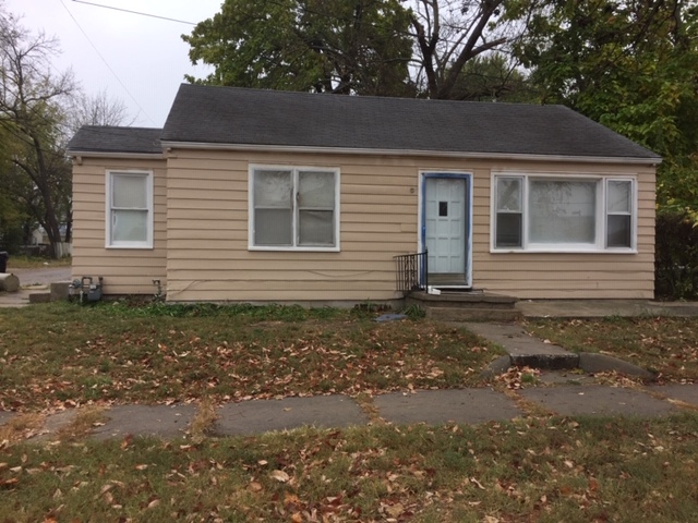 Topeka House: 1415 SW 11th St