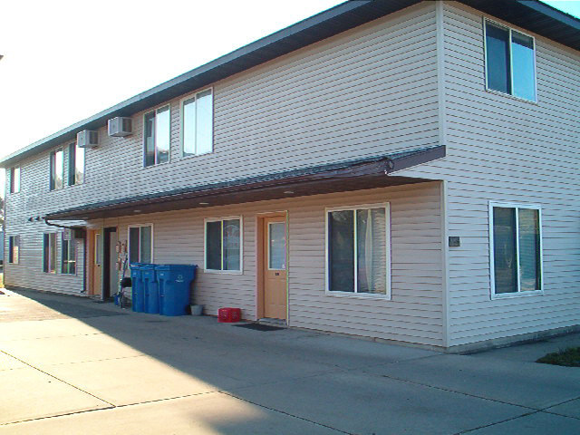 Winona Apartment: 560 Main Street