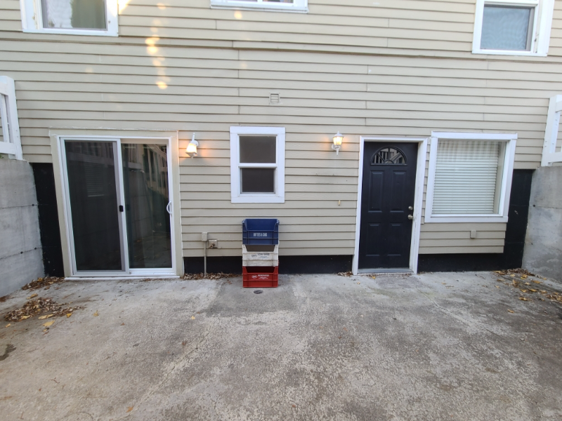 Bellingham Apartment: 2223 Lincoln street