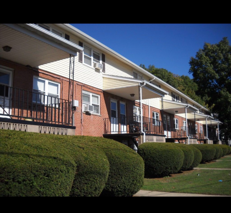 Hamden Condo: 381 Mill Rock Rd