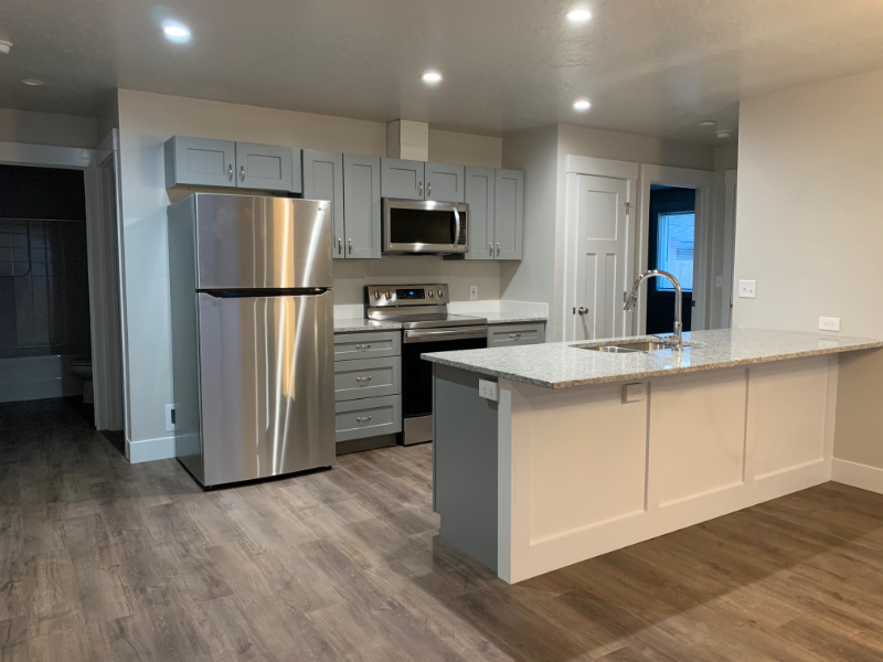 Caldwell Other: 605 E Elgin St