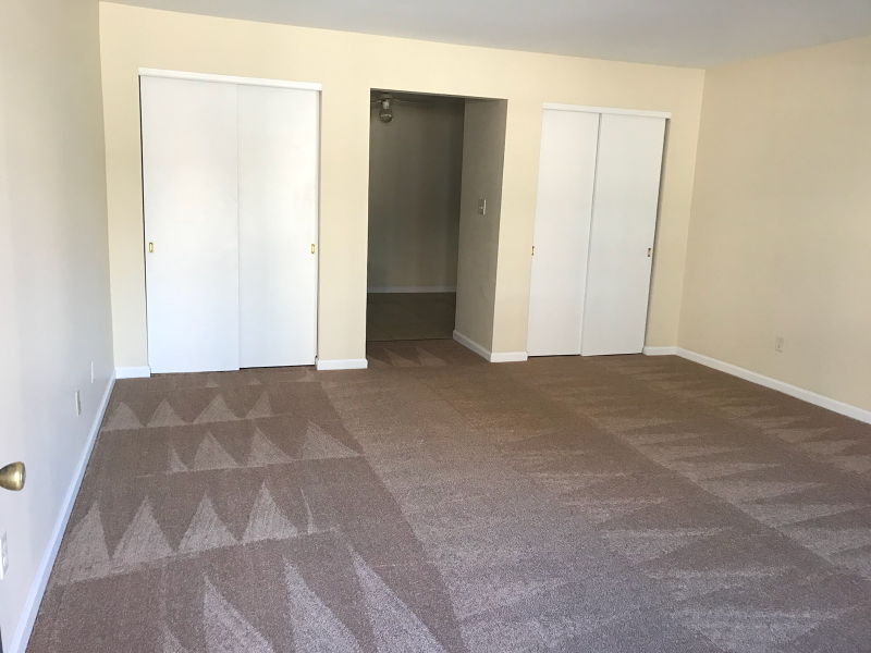 Lexington Apartment: 424 Aylesford Pl