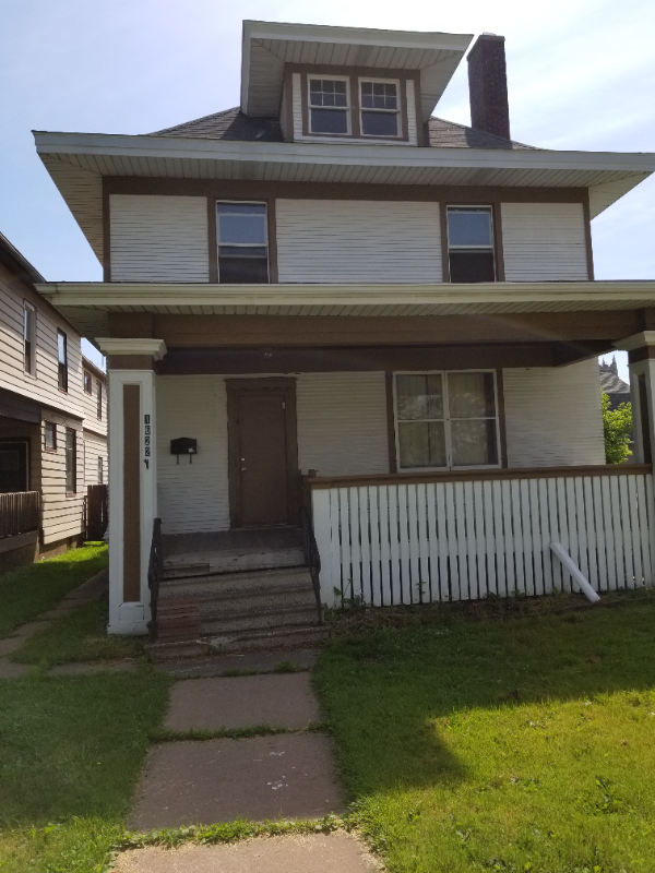 Superior House: 1622 Ogden Ave