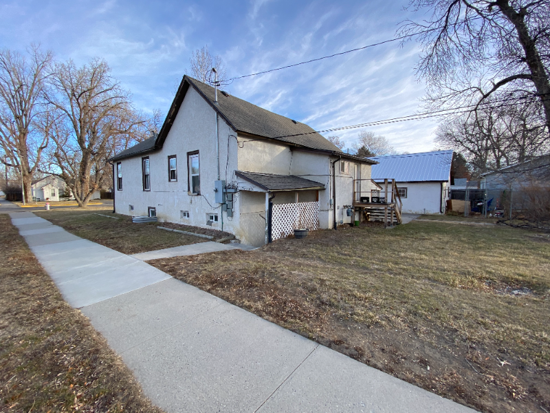 Billings Apartment: 748 1/2 Cook Ave