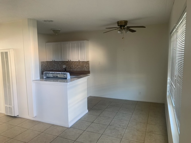 Garden Grove Apartment: 12572 Kensington Ln