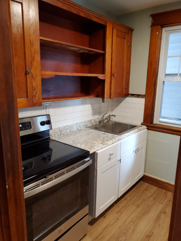 Manchester Apartment: 293 1W Amherst St