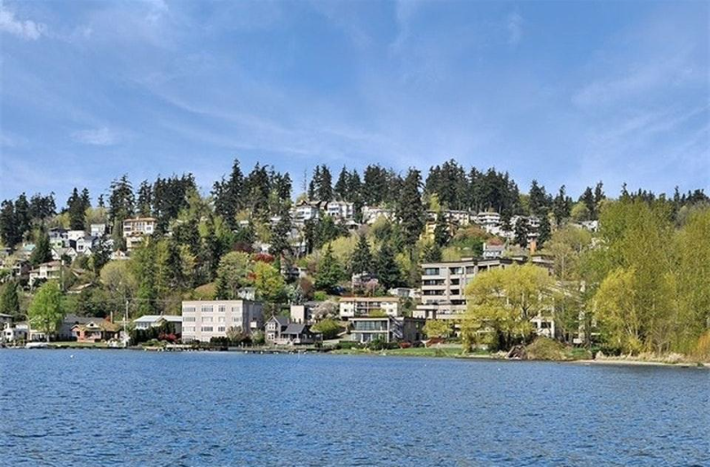 Kirkland Apartment: 9032 NE Juanita Dr