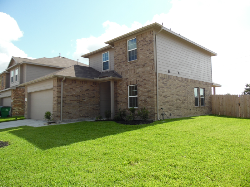 Manvel House: 2 Supiro Ct