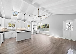 Dana Point Multiplex: 26422 Via California