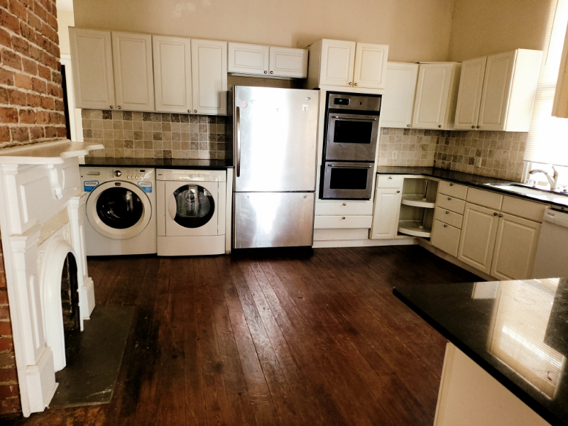 NEW ORLEANS Multiplex: 2367 st thomas st7