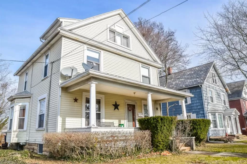 North Canton Multiplex: 413 W Maple St