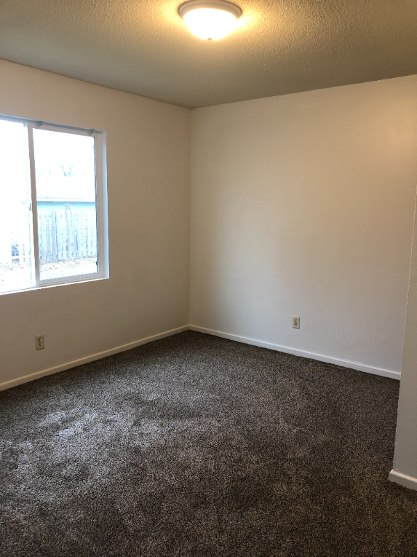 Ankeny Apartment: 2009 NW Hickory Ln