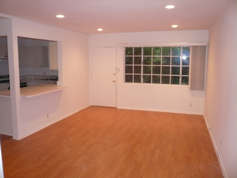 Los Angeles Apartment: 8863 Alcott Street