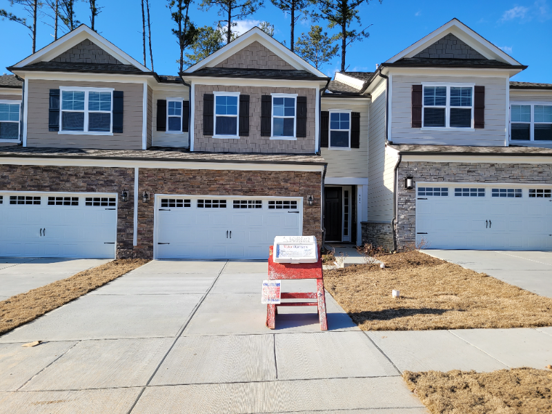 Apex Townhome: 904 Haybeck Lane
