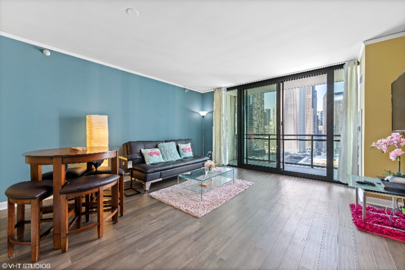 Chicago Condo: 201 N Westshore Dr