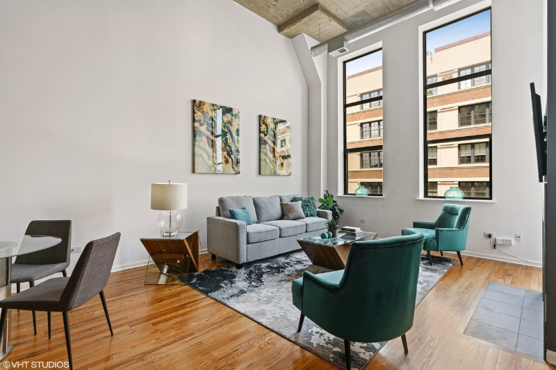 Chicago Condo: 758 N Larrabee St