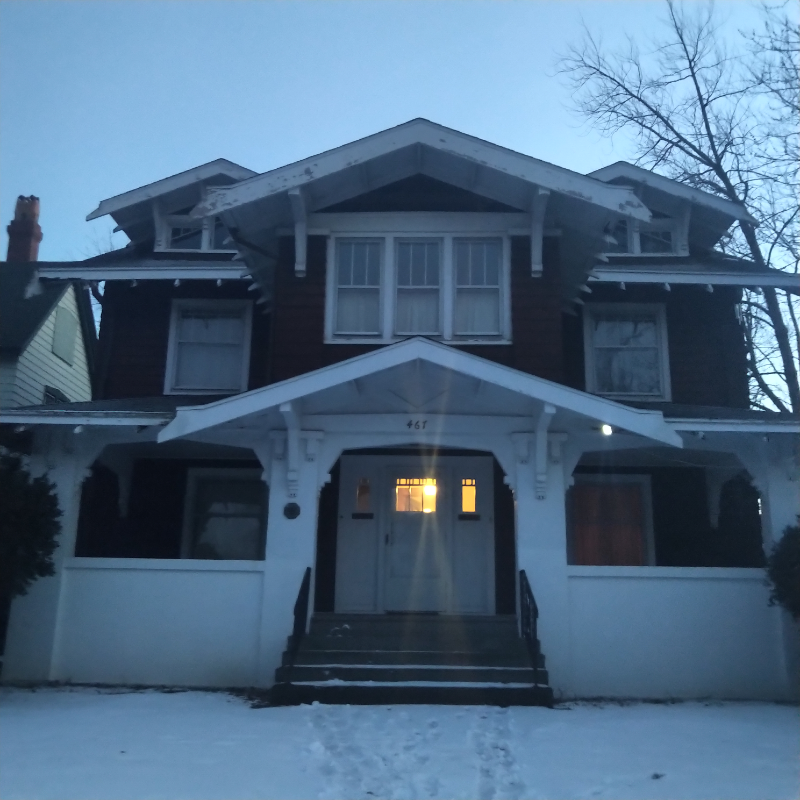 Decatur Apartment: 467 W. William