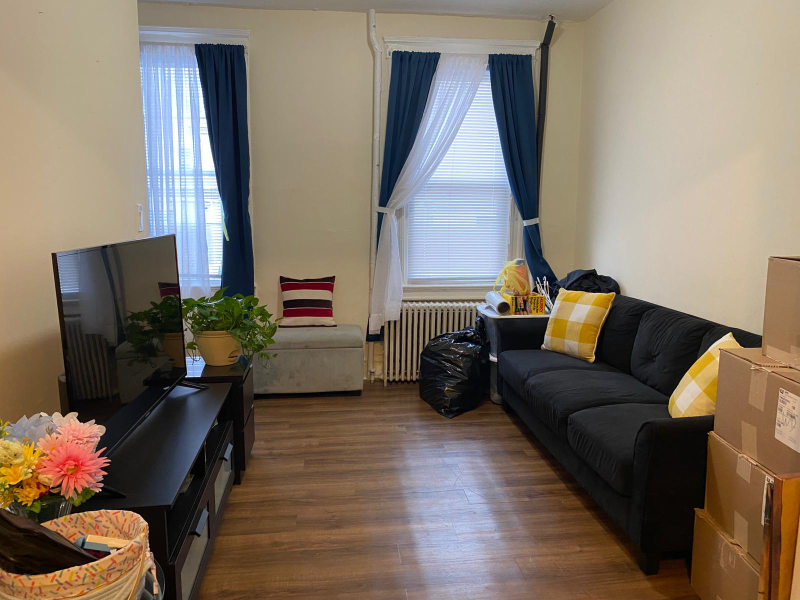 Elizabeth Multiplex: 908 Anna Street