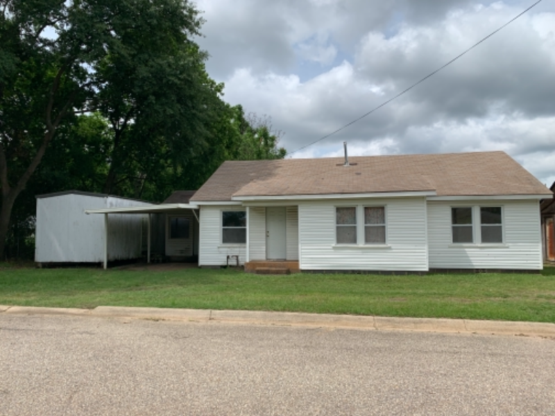 Texarkana House: 1215 E 5th St.