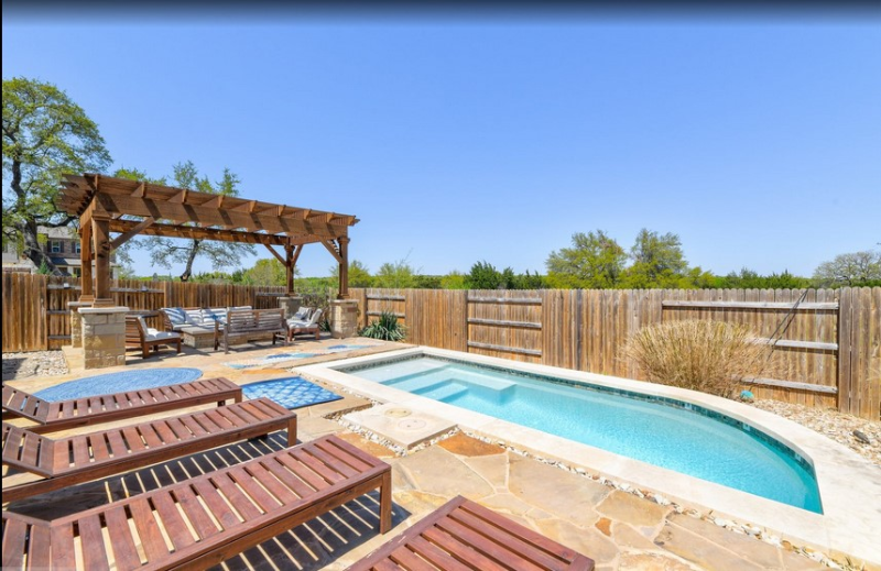 Georgetown House: 1205 Half Hitch Trl