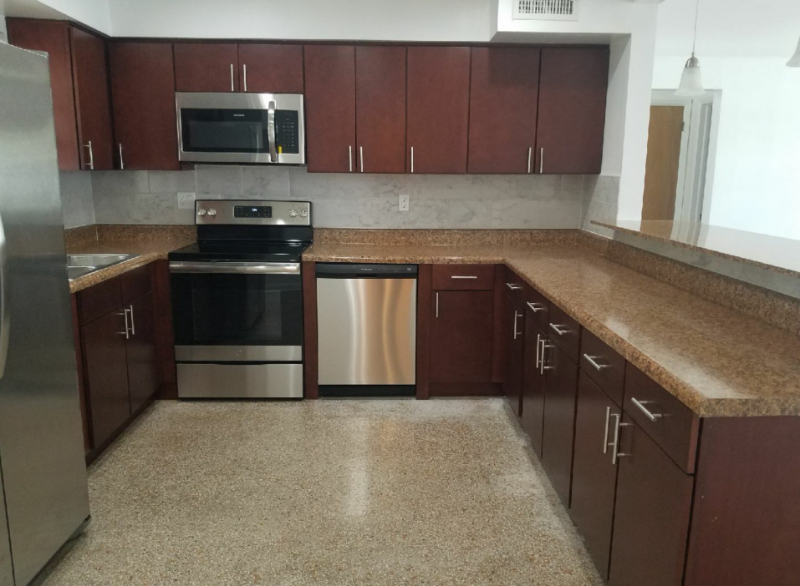 Clearwater House: 1420 South Betty Lane